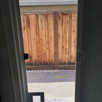 Cal Screen Pro - They replaced the screen with more durable screen. Replaced the handle and corner wheel. - Windows Installation Near Me