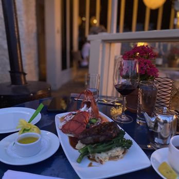 Geoffrey's Malibu - Geoffrey 's Surf n ' Turf - Seafood Near Me - Malibu, California