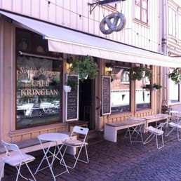 Welcoming entrance
