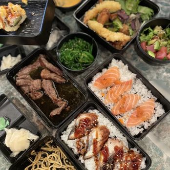 Sumo Sushi & Grill - S3. Noodles, U5. Eel, R4. Salmon, A1. Spicy Ahi Tuna, S4. Grilled Beef, O2.Seaweed Salad - Japanese Near Me - Tacoma, Washington Sumo Sushi & Grill - S3. Noodles, U5. Eel, R4. Salmon, A1. Spicy Ahi Tuna, S4. Grilled Beef, O2.Seaweed Salad - Japanese Near Me - Tacoma, Washington