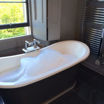 No. 11 Boutique Hotel - Brasseries Near Me - Edinburgh, EDH