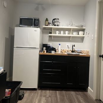 The Pines Inn - Kitchenette - Hotels Near Me - Grass Valley, California The Pines Inn - Kitchenette - Hotels Near Me - Grass Valley, California