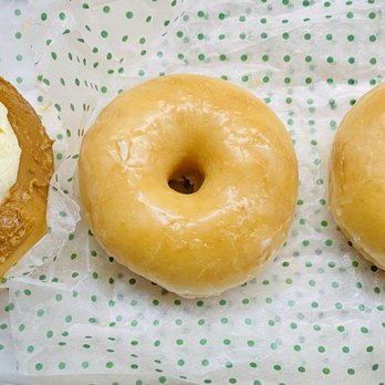 Krispy Kreme - cheesecake biscoff and mini orig glazed - Donuts Near Me - New York, New York Krispy Kreme - cheesecake biscoff and mini orig glazed - Donuts Near Me - New York, New York