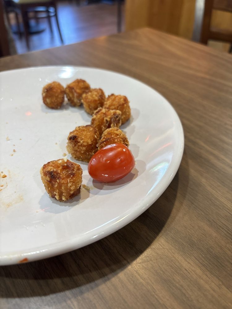 Everybody's Cafe Logo