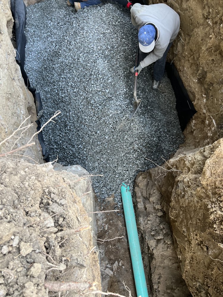 Slide of Lavariega Construccion