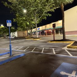 Burlington - Outside plaza