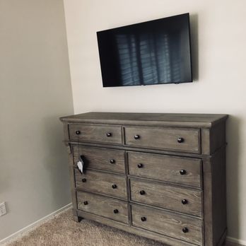 Cali Coast Electric - One of the newly mounted TV's - Electricians Near Me - Temecula, California Cali Coast Electric - One of the newly mounted TV's - Electricians Near Me - Temecula, California