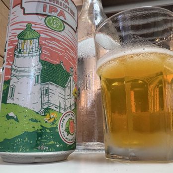 Jon & Vinny's Slauson - IPA beer. Nice and red - Italian Near Me - Windsor Hills, California Jon & Vinny's Slauson - IPA beer. Nice and red - Italian Near Me - Windsor Hills, California