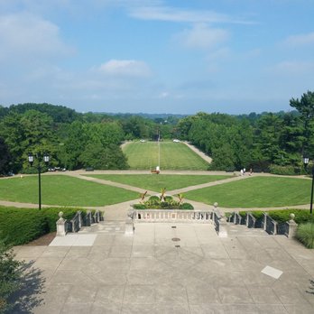 Ault Park - View from top of pavillion onto courtyard - Parks Near Me - Cincinnati, Ohio