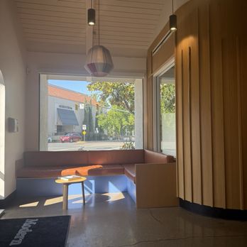 Modern Animal Walnut Creek - Inside the lobby - Veterinarians Near Me - Walnut Creek, California