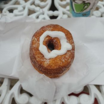 Chicago Pastry - Dossant - Bakeries Near Me - Bloomingdale, Illinois
