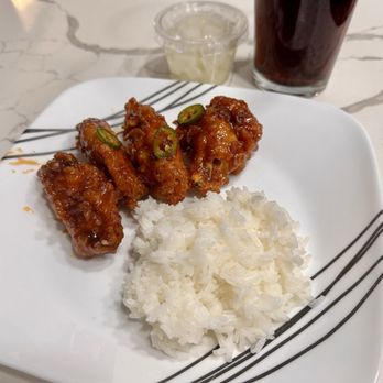 bb.q Chicken - Korean Near Me - Santa Clarita, California