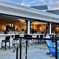 Lighthouse Grill - Beautiful bar