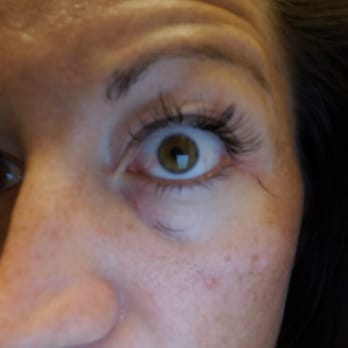 Amazing Lash Studio - Huge gap in the middle! - Eyelash Service Near Me - Fort Worth, Texas