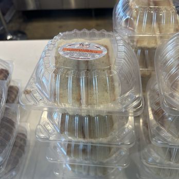 Sweet Red Peach - An assortment of yummy flavors! - Custom Cakes Near Me - Santa Clarita, California Sweet Red Peach - An assortment of yummy flavors! - Custom Cakes Near Me - Santa Clarita, California