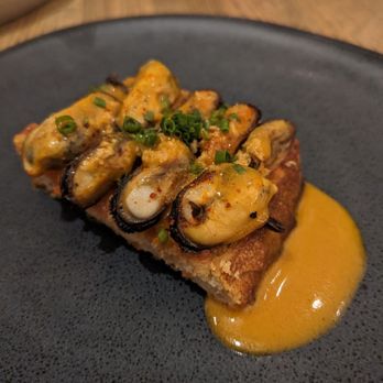 Apolonia - Mussel toast - Modern European Near Me - Chicago, Illinois