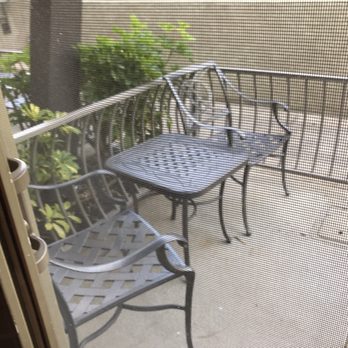 Humphreys Half Moon Inn - Our room w tropical view...... - San Diego, CA