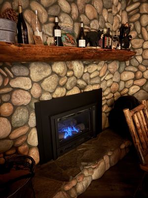 Fireside Lodge by null