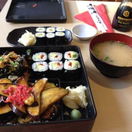 Bento box for £9.90 plus maki ok the side.