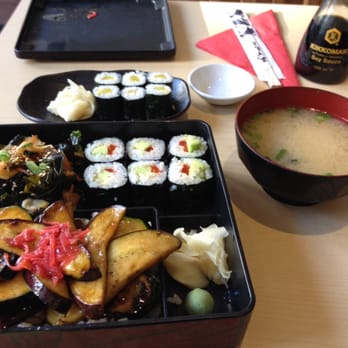 Bonsai - Bento box for £9.90 plus maki ok the side. - Japanese Near Me - Edinburgh, EDH