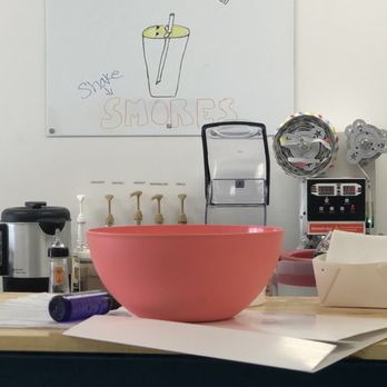 Bullitt Blends - a pink mixing bowl on a counter - Juice Bars & Smoothies Near Me - Shepherdsville, Kentucky
