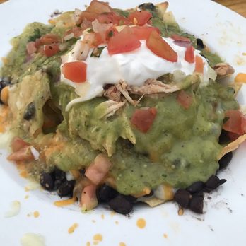 Schooners - Nachos - Seafood Near Me - Cayucos, California