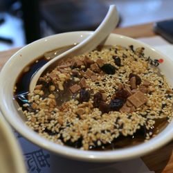 Chongqing Noodles - Bing fen - clear jello with molasses and a variety of toppings