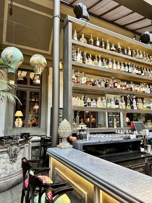 Locale Firenze by null