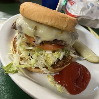 Lutes Casino - Angus burger - Burgers Near Me - Yuma, Arizona