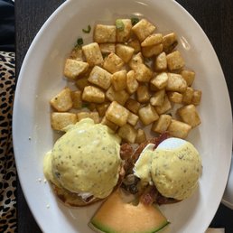 Mushroom & Brie Eggs Benedict Mushroom & Brie Eggs Benedict