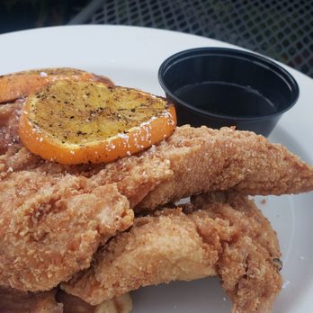 Hudson Grille - Sports Bars Near Me - Sandy Springs, Georgia