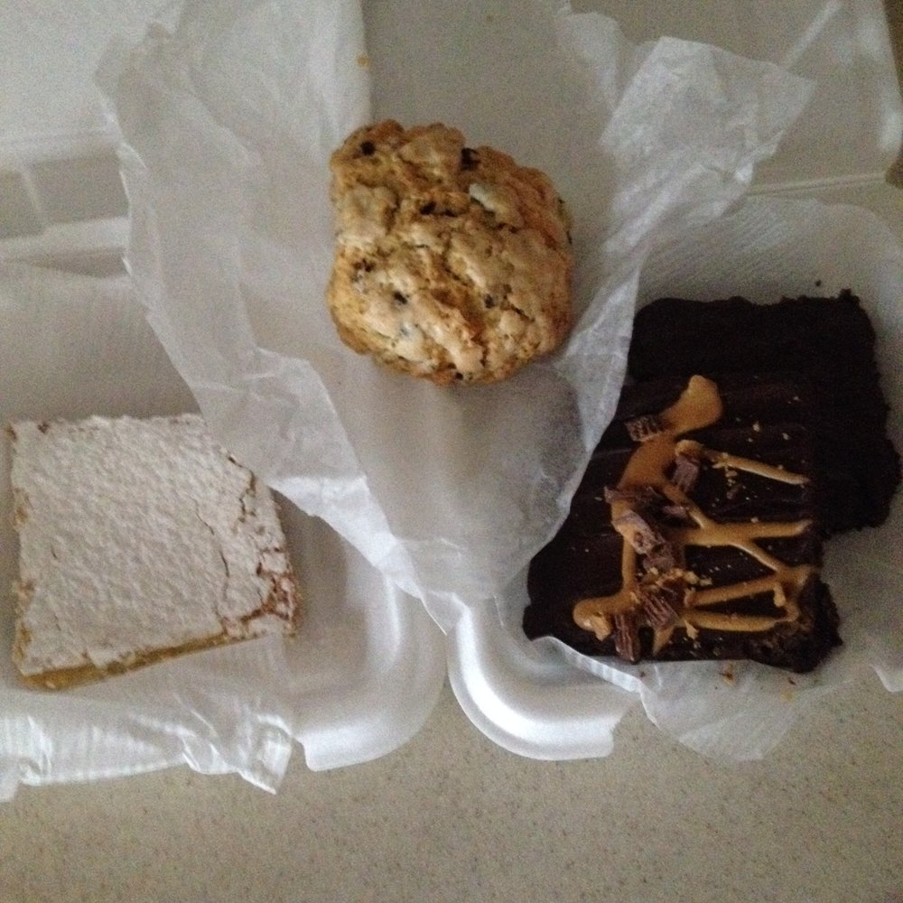 Upper Crust Cafe & Bakery - Lemon Bar, Chocolate Chip Scone, Brownie, Peanut Butter Brownie - American Near Me - Venice, Florida Upper Crust Cafe & Bakery - Lemon Bar, Chocolate Chip Scone, Brownie, Peanut Butter Brownie - American Near Me - Venice, Florida