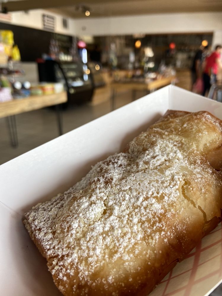 MANOS BAKERY CAFE 155 Photos & 132 Reviews 1971 Drew St, Clearwater