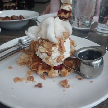 Table 33 - Delicious the Winter Waffle brunch - Breakfast & Brunch Near Me - Dayton, Ohio Table 33 - Delicious the Winter Waffle brunch - Breakfast & Brunch Near Me - Dayton, Ohio