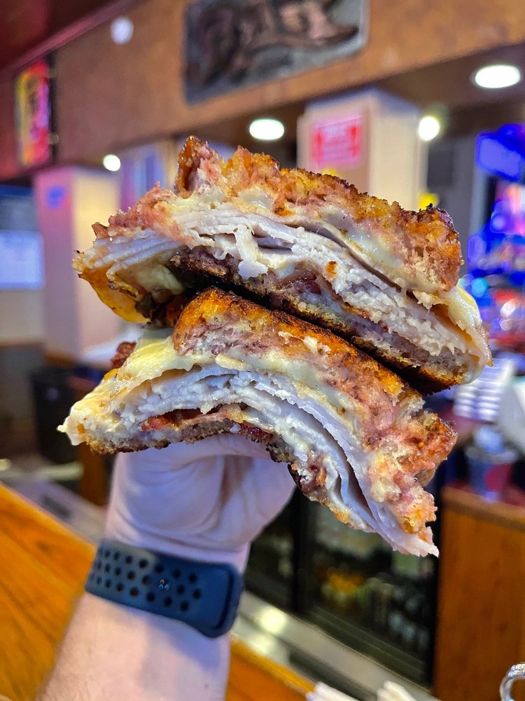 THE BAR & GRILL Updated October 2024 19 Photos 130 S Main St, Le