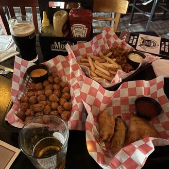 River Grille - Wowww - American Near Me - Chatham, New Jersey