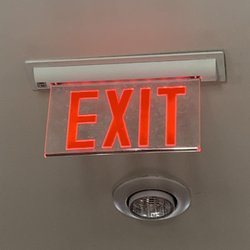 Banana Republic exit red and white lantern orlando fl