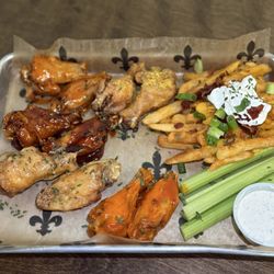 Cypress Restaurant and Bar - Monday wings special