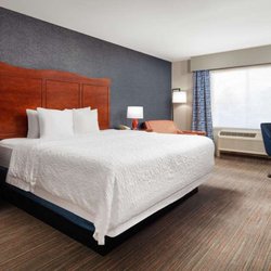 Hampton Inn Medford - Guest room