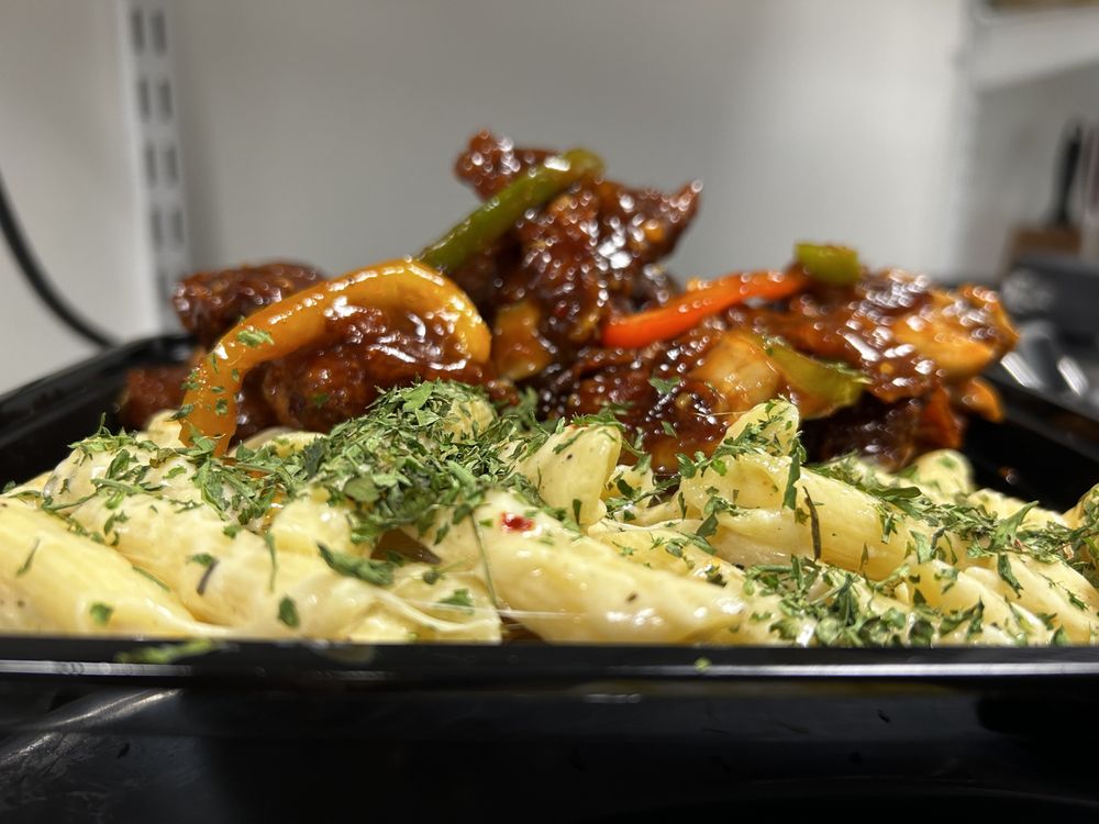 Food from Rite Yah Suh Jamaican Vibez