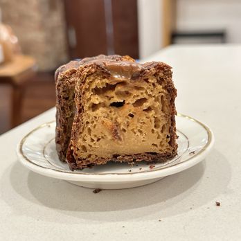 Pavé - Caramel canelé @davideatsdc - Bakeries Near Me - New York, New York Pavé - Caramel canelé @davideatsdc - Bakeries Near Me - New York, New York