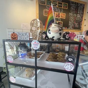 La Lecheria - Ice Cream & Frozen Yogurt Near Me - Santa Fe, New Mexico