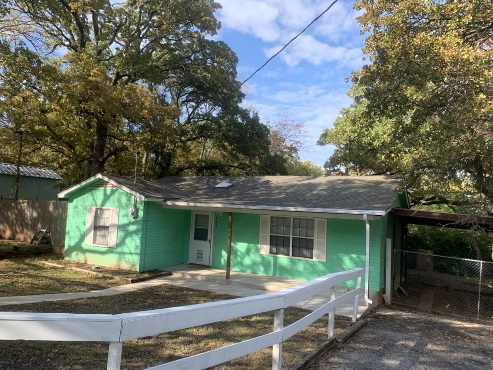 Slide of Decell Roofing