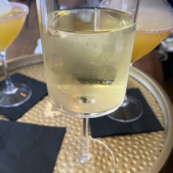 The Sober Social - Non-Alcoholic Chardonnay - Desserts Near Me - Atlanta, Georgia The Sober Social - Non-Alcoholic Chardonnay - Desserts Near Me - Atlanta, Georgia