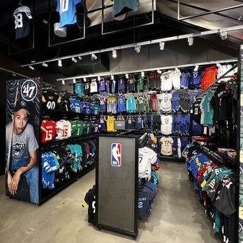 Lids - Sports Wear Near Me - Las Vegas, Nevada