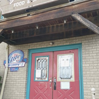 Grumpy's - the front door of a restaurant - Dance Clubs Near Me - Warren, Pennsylvania