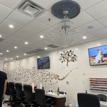 Galaxy Nails - Inside - Nail Salons Near Me - Round Rock, Texas