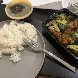 Szechuan House - Tofu and broccoli with general tso's sauce on the side