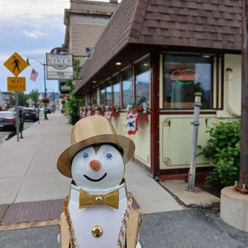 Littleton Diner - Diners Near Me - Littleton, New Hampshire