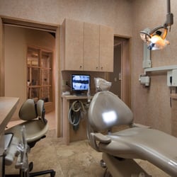 Robert M Browne, DDS
